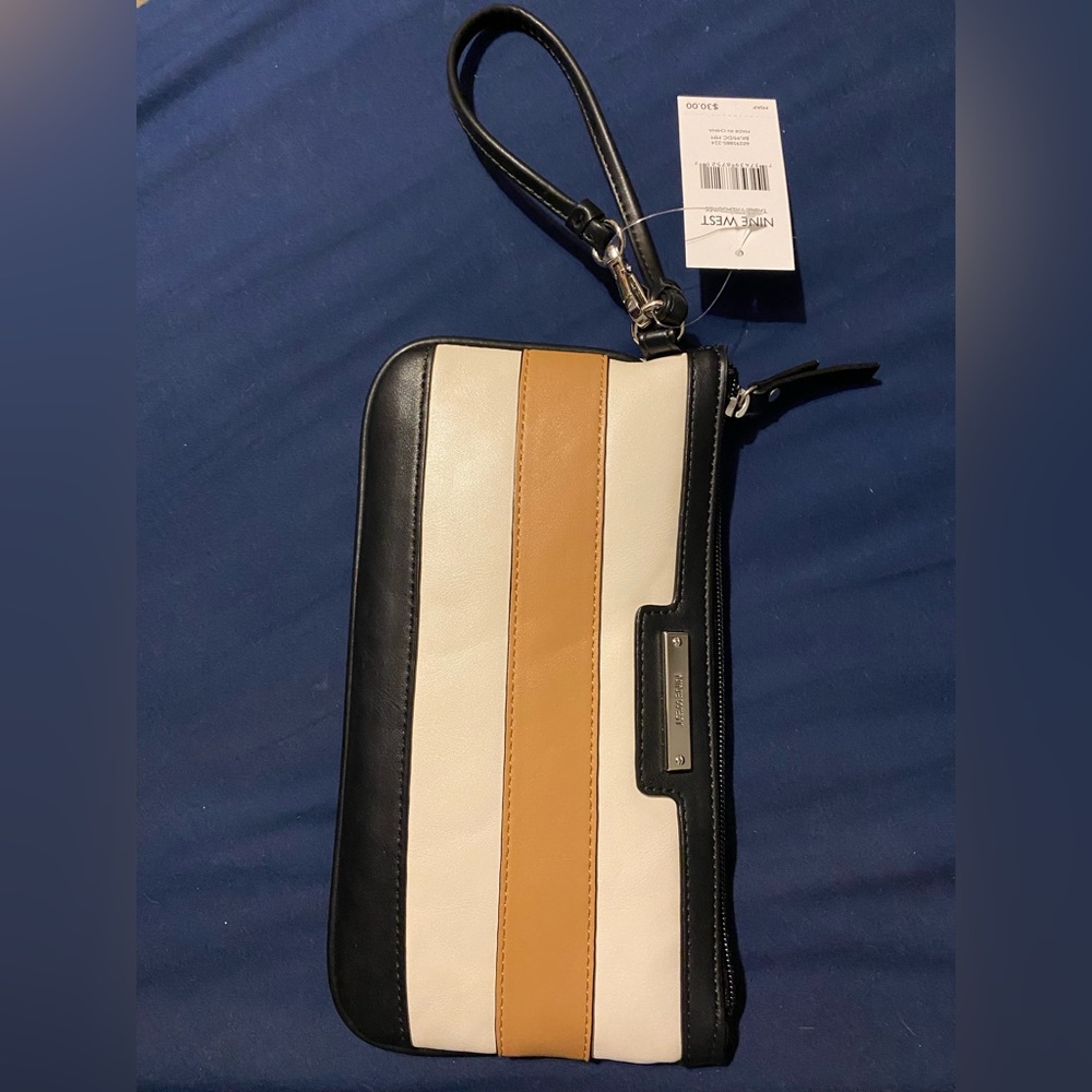 Brand new with tags Nine West wallet!  9 x 5.